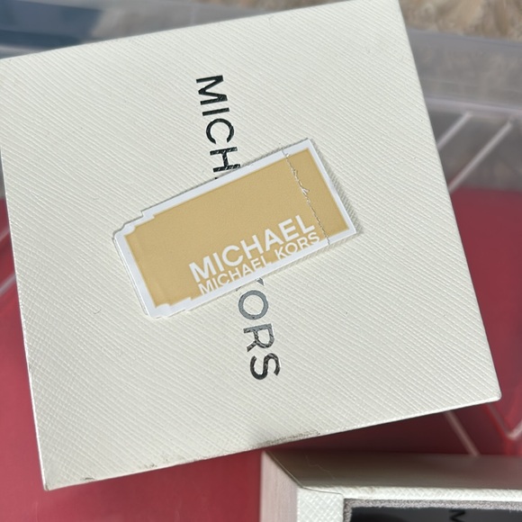 Michael Kors Women's Elena Silver Dial Twist Bracelet Watch MK3607- gently used - Picture 15 of 16